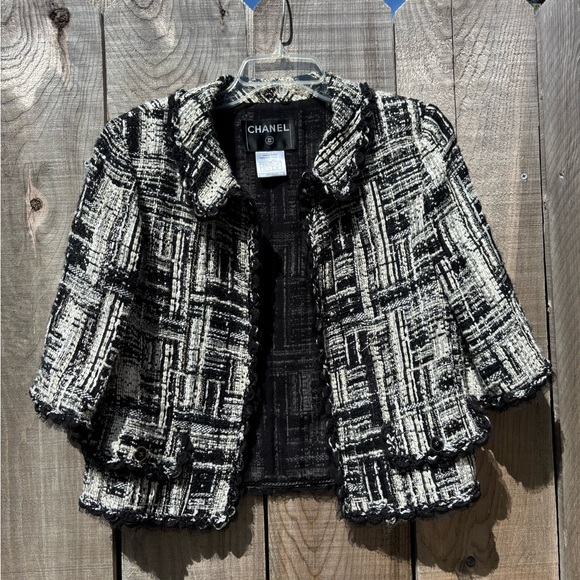 Jacket - Picture 2 of 10